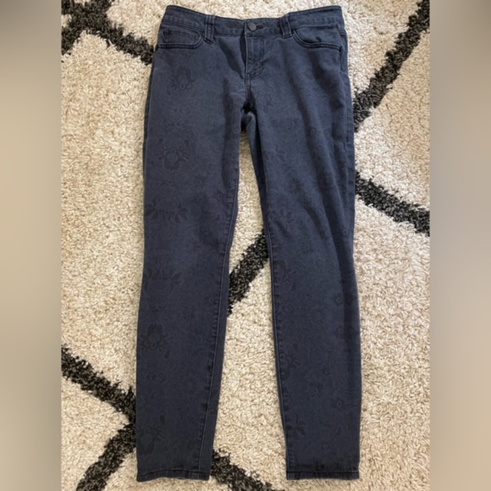Cabi Lace Damask Print Skinny Jeans - 6